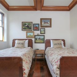 Naturopath Maui HI Farm House Beds